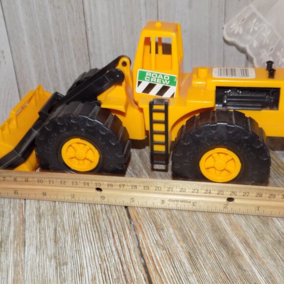 TOY TRACTOR YELLOW PLASTIC * - Picture 5 of 10